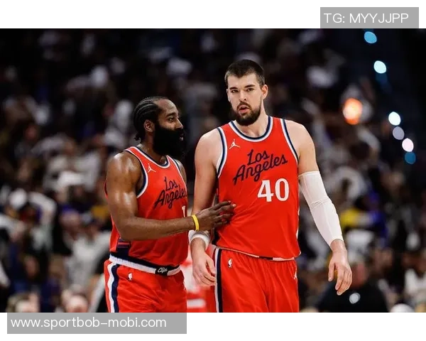 杜兰特称赞祖巴茨为顶级中锋快船实力被战绩低估 杜兰特称赞祖巴茨为顶级中锋快船实力被战绩低估